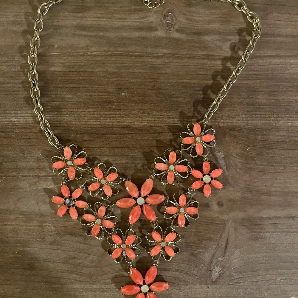 Paparazzi Coral‎ Floral Necklace with Gold Chain